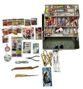 lot 57 image: Fish N Tackle Bundle