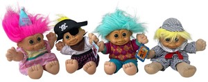 lot 231 image: Vintage 90s Trolls Doll Bundle