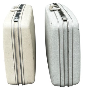 lot 266 image: Samsonite Suitcases