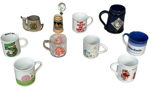 lot 272 image: Vintage Collective Mugs Bundle
