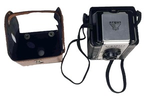 lot 353 image: Argus Argoflex Seventy-Five (or Argus 75) Twin Lens Reflex (TLR) camera pseudo-TLR or box camera
