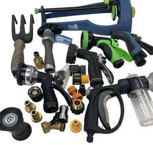 lot 274 image: Watering Tools Bundle