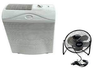 lot 434 image: Fan Bundle of 2