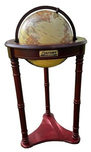 lot 466 image: World Floor Globe 32