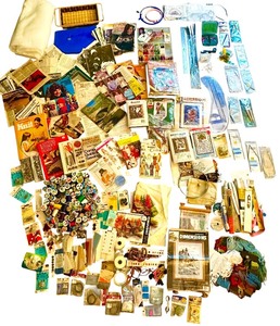 lot 463 image: LARGE Antique Patterns for Sewing
