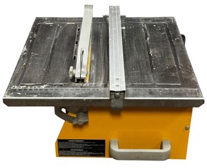 lot 523 image: WorkForce Wet Tile Saw