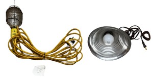 lot 527 image: Beehive ShadeWork Light Bundle