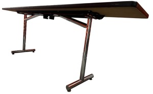 lot 478 image: Heavy Duty Banquet Table 17.75 X 84 X 28.75