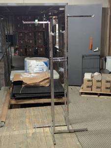 lot 9 image: Adjustable Clothes Display - 4 Arms Fully Adjustable Direction and Height - Chrome