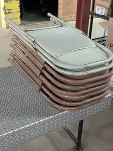 lot 27 image: Set of 8 Metal Folding Chairs - Heavy Duty