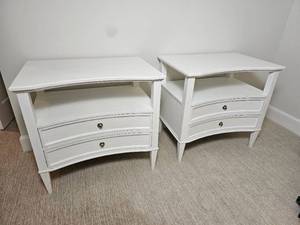 lot 31 image: Modern Contemporary White Nightstand Pair