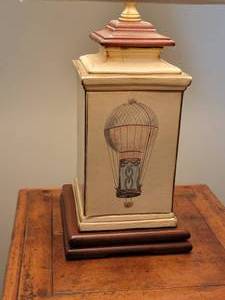lot 78 image: Vintage Hot Air Balloon Table Lamp
