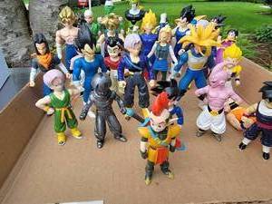 lot 108 image: Dragon Ball Z Anime Manga Action Figure Collection  27