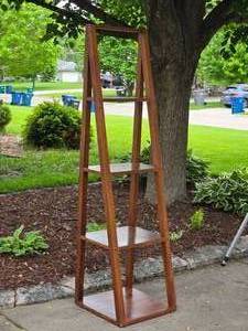 lot 52 image: Elegant Farmhouse Chic Angled Etagere Display Shelf