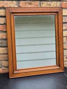 lot 114 image: Vintage Stickley Luxury Wood Accent Mirror