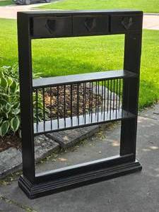 lot 132 image: Rustic Black Painted Wall Mount Shelf Rack Unit