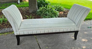lot 131 image: Stylish Contemporary Striped Upholstery Bedroom Bench
