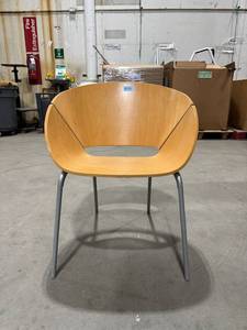 Lot of 4 Chairs (558382) Suspected to Be Wolfgang Furniture, * See Description