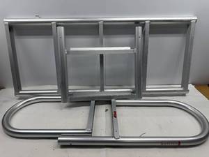 lot 16 image: 6-STEP SLIDING DOCK LADDER
