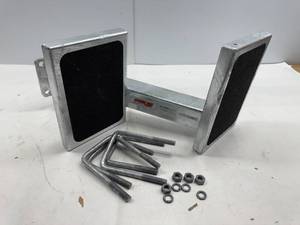 lot 90 image: TRAILER TONGUE STEP