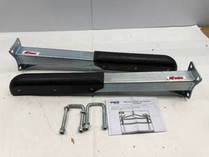 lot 93 image: PONTOON TRAILER GUIDE-ONS