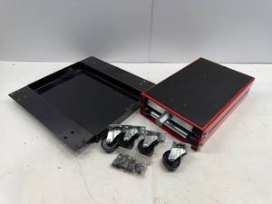 lot 102 image: MOTORCYCE SCISSOR JACK WDOLLY