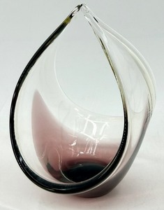 lot 18 image: Viking Glass Vase with Unique Teardrop Design