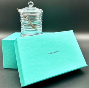 lot 25 image: Tiffany & Co. William Yeoward Crystal Honey Jar with Lid and Spoon