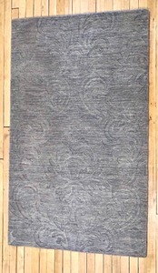 lot 33 image: Surya Etching 33 x 53 100% Wool Rug