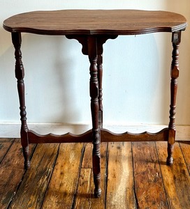 lot 39 image: Antique Wooden Side Table with Elegant Carved Legs