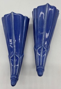 lot 76 image: Pair of Vintage Blue Ceramic Wall Planters Made in USA