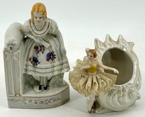 lot 122 image: Set of 2 Vintage Japan Figurines Girl with Book and Ballerina with Shell