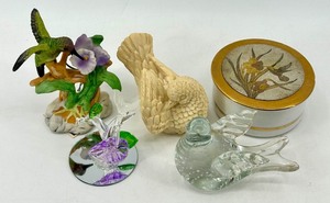 lot 171 image: Collection of Ornamental Birds and Decorative Box