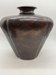lot 188 image: Set of 2 Vintage Style Decorative Vases including Montage with Floral Arrangement
