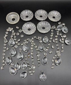 lot 199 image: Lot of Vintage Crystal Chandelier Prisms and 6 Bobeches