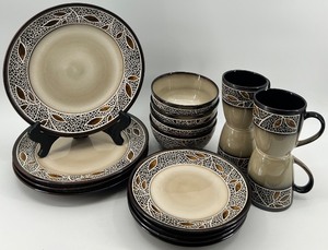 lot 288 image: 16-Piece Gourmet Basics by Mikasa Stoneware Dinnerware Set