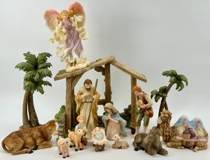 lot 293 image: Seraphim Nativity Scene Figurine Set