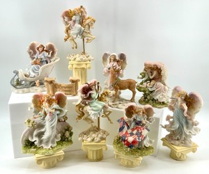 lot 323 image: Collection of Seraphim Classics Angel Figurines most in Original Boxes