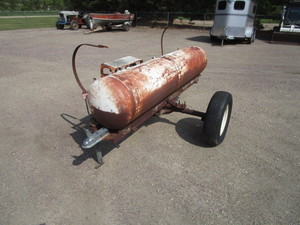 lot 26 image: Propane Tank on Trailer