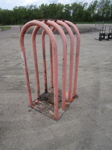 lot 15 image: Truck Tire Inflation Cage
