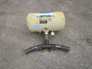 lot 16 image: Bead Blaster Air Tank