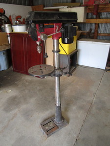 lot 79 image: 16 Speed Drill Press