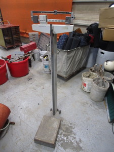 lot 90 image: Medical Balance Scale wHeight Measure