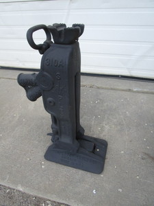 lot 91 image: 15ton Jack
