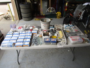 lot 119 image: Lot of Hardware & Misc