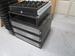 lot 152 image: (4) Cash Drawers