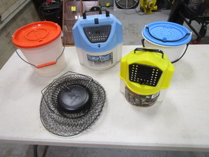 lot 173 image: Bait Buckets & Fish Cage