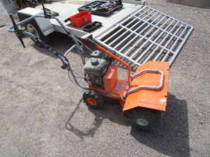 lot 206 image: 28 Lot Sweeper
