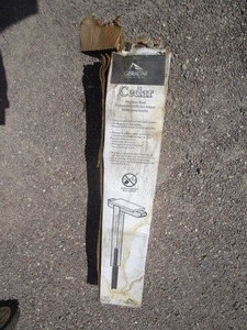 lot 215 image: Cedar Mailbox Post
