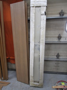 lot 226 image: (2) Bi-Fold Closet Doors 24x30
